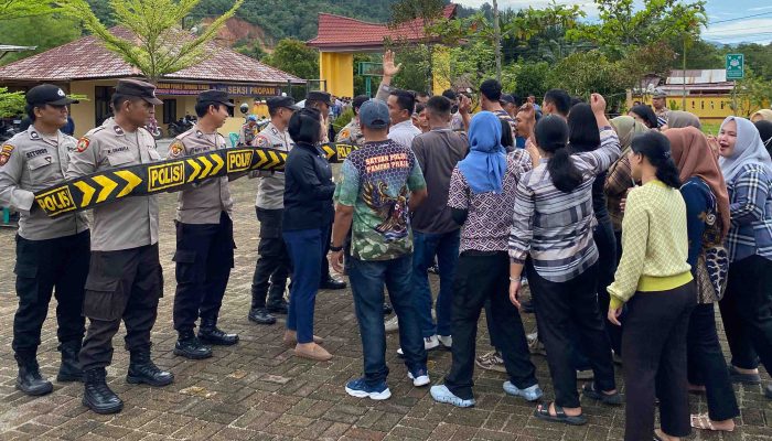 Latihan Dalmas di Polres Tapteng, Personel Harus Tetap Humanis