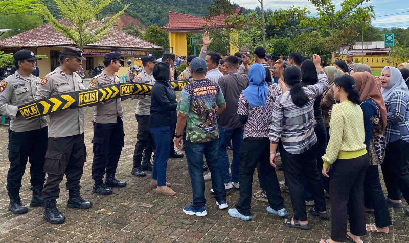Latihan pengendalian masyarakat di Mapolres Tapteng. Foto: Dok Humas Polres Tapteng