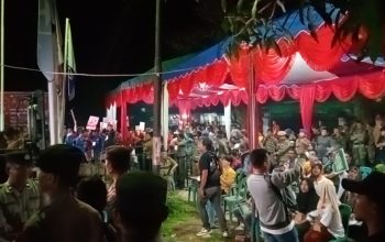 Suasana pengundian nomor urut di kantor KPU Tapteng, Senin (23/9) malam. Foto: Topikseru.com/ Jasman Julius