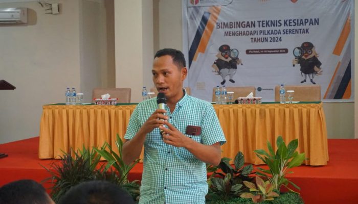 Bawaslu Tapteng: Lebih Baik ASN Lihat Visi Misi dari Medsos Saja