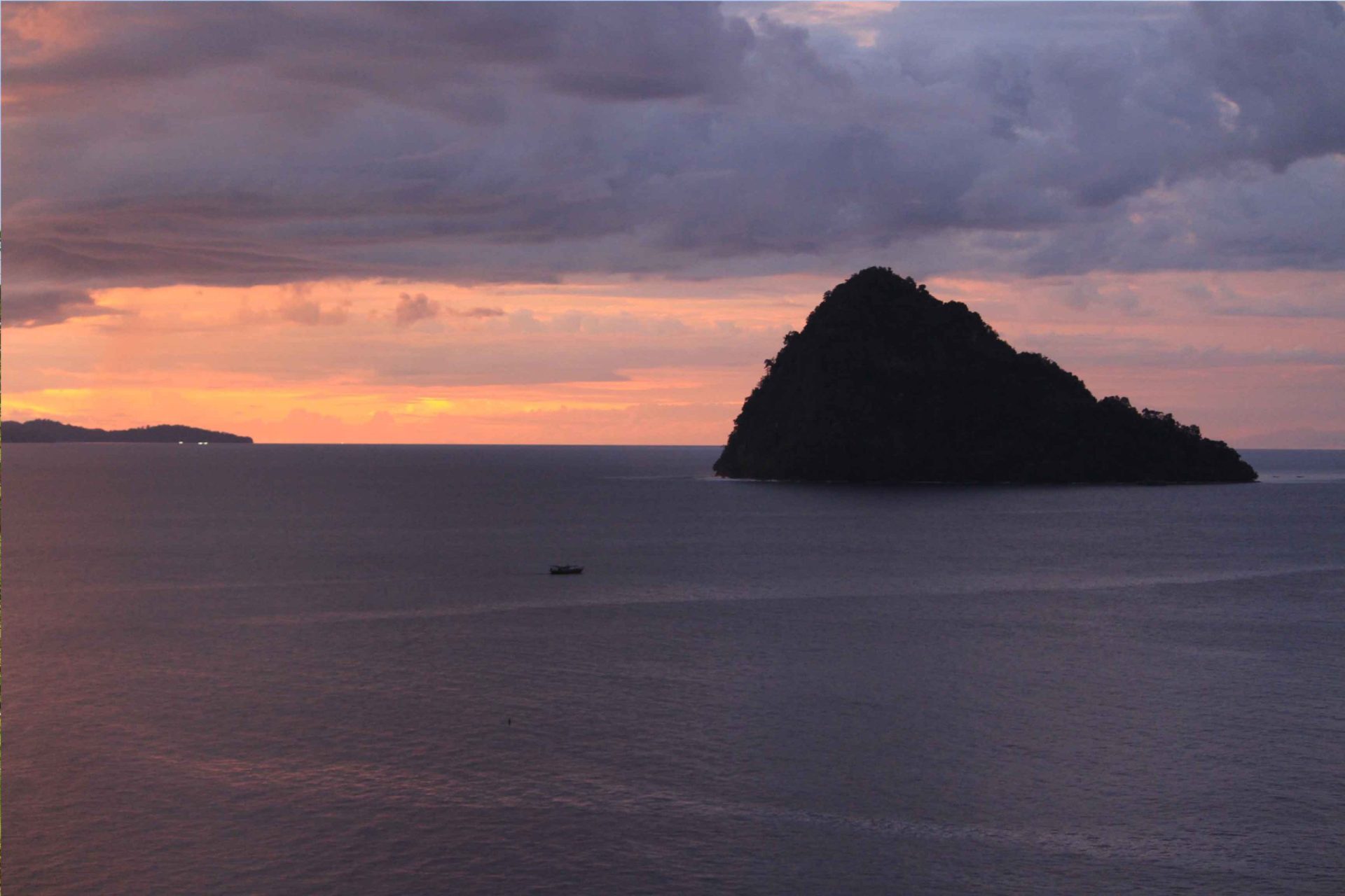 Momen sunset