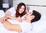 5 Topik Pembicaraan Seru dengan Pasangan di Ranjang