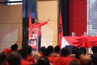 Sekjen PDIP Hasto Kristiyanto menegaskan seluruh kader partai harus memenangkan pasangan Edy Rahmayadi - Hasan Basri Sagala. Foto: Dok. Tim Paslon Edy Rahmayadi - Hasan Basri