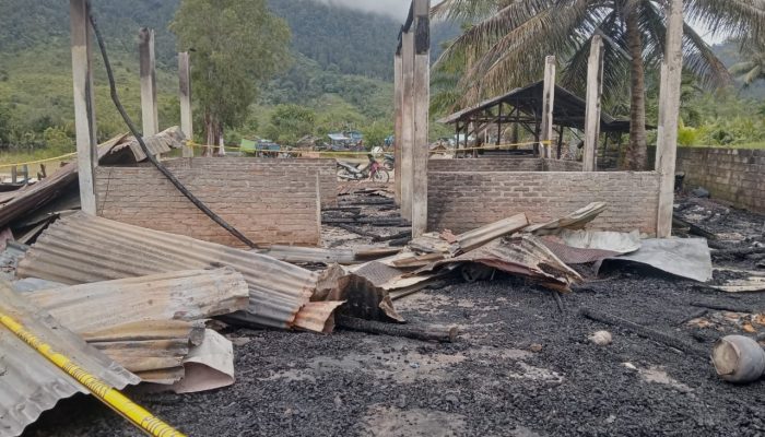 Warung Irma Suryani Panggabean Dilalap Si Jago Merah