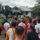 Puluhan warga Dusun IV Bongal saat mendatangi kantor PT CPA. Foto: Istimewa
