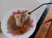 Nikmatnya Menu Daging Kerbau di Warung Kak Mina