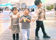 Pertemuan Tiga Bayi Kesayangan: Abe, Ritsuki, dan Natsuki Bersama di Negeri Sakura