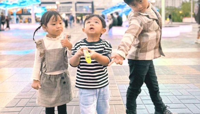 Pertemuan Tiga Bayi Kesayangan: Abe, Ritsuki, dan Natsuki Bersama di Negeri Sakura