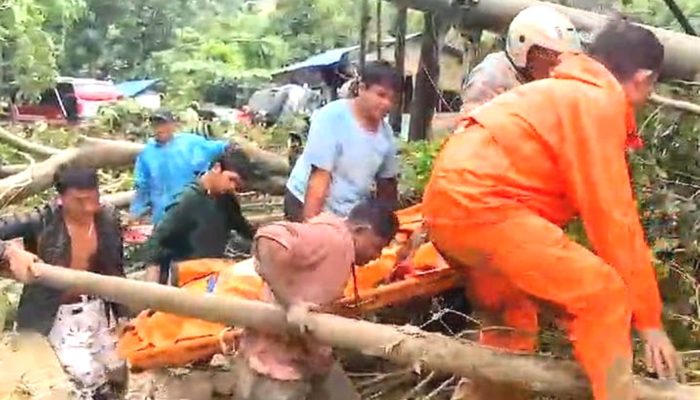 Longsor Sembahe Renggut 7  Nyawa, Jalur Berastagi-Medan Putus Total