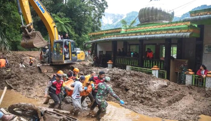4 Korban Longsor di Desa Semangat Gunung-Karo Ditemukan Meninggal Dunia