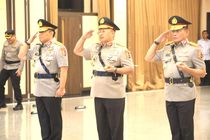 Pelantikan tiga jenderal untuk mengisi jabatan strategis di institusi Polri. Foto: Div Humas Polri