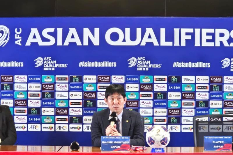 Pelatih timnas Jepang Hajime Moriyasu menjawab pertanyaan pewarta pada jumpa pers setelah pertandingan kualifikasi Piala Dunia 2026 zona Asia melawan Indonesia di Stadion Utama Gelora Bung Karno, Jakarta, Jumat malam. Foto: Antara