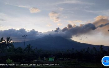 Gunung Lewotobi Laki-Laki