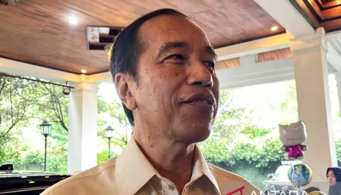 Jokowi Respons Eksepsi Hasto Mengaku Diancam terkait Pemecatan dari PDIP