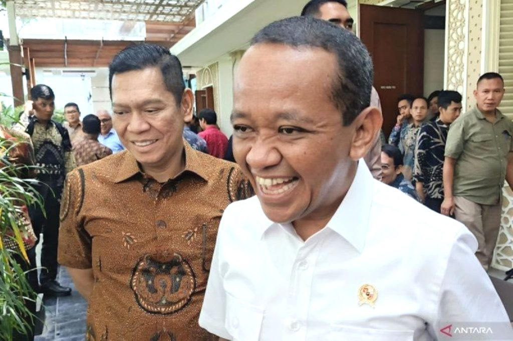 Menteri ESDM Bahlil Lahadalia Diteriaki “Penipu” oleh Aktivis Lingkungan Raja Ampat