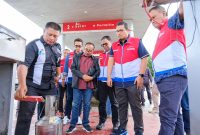 Pengecekan kualitas dan kuantitas BBM di salah satu SPBU di Kabupaten Tapanuli Tengah (Tapteng). Foto: Dok.Pertamina Patra Niaga Sumbagut