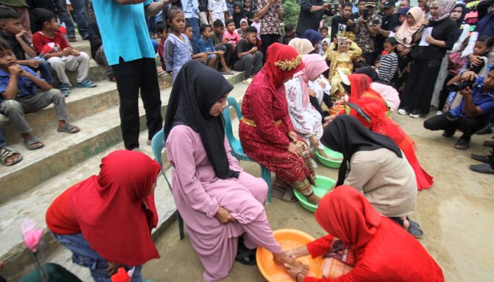 Kampung Matfa Rayakan Hari Ibu, Tuwan Imam: Kembali Pada Jati Diri Ibu