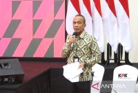 Deputi Bidang Penindakan dan Eksekusi KPK Rudi Setiawan memberikan keterangan di Gedung Merah Putih KPK, Jakarta, Selasa (17/12/2024). Foto: Antara/Fianda Sjofjan Rassat
