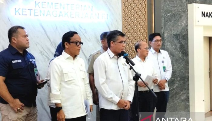 Aturan Upah 2025, Menaker Yassierli: Upah Minimum Sektoral Harus Lebih Tinggi dari UMP