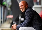 Arne Slot Tolak Kasihani Pep Guardiola: Mungkin untuk Manajer Lain