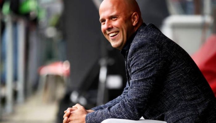 Arne Slot Tolak Kasihani Pep Guardiola: Mungkin untuk Manajer Lain