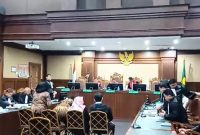 Sidang pemeriksaan saksi kasus dugaan suap dan gratifikasi atas vonis bebas Ronald Tannur di Pengadilan Tindak Pidana Korupsi (Tipikor) Jakarta, Selasa (7/1/2025). Foto: ANTARA/Agatha Olivia Victoria