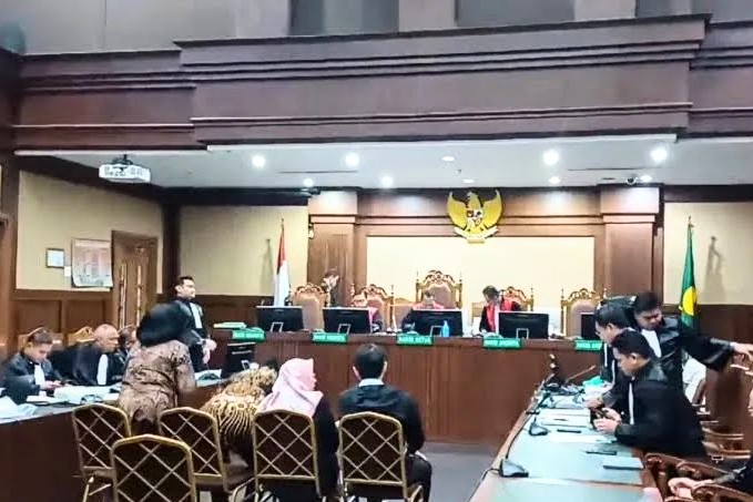 Sidang pemeriksaan saksi kasus dugaan suap dan gratifikasi atas vonis bebas Ronald Tannur di Pengadilan Tindak Pidana Korupsi (Tipikor) Jakarta, Selasa (7/1/2025). Foto: ANTARA/Agatha Olivia Victoria
