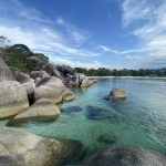 Pantai Laskar Pelangi