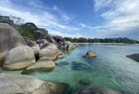 Pantai Laskar Pelangi (Meta data: Google, Gambar mungkin dilindungi hak cipta.)
