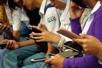 Tugas Sekolah Tanpa Gadget, Kembali Manual untuk Revolusi Pendidikan Anak