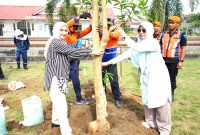 PT KAI Divre I Sumut menggelar kegiatan penanaman pohon di sejumlah stasiun dalam rangka memperingati Gerakan Satu Juta Pohon. Foto: Dok. Humas PT KAI Sumut