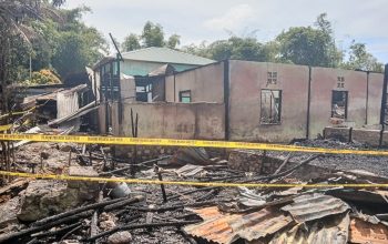 Rumah Ketua KPU Tapteng