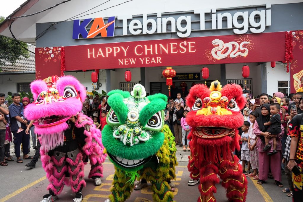 Stasiun KA Tebing Tinggi Hadirkan Atraksi Barongsai