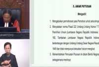 Tangkapan layar - Ketua Mahkamah Konstitusi Suhartoyo membacakan amar Putusan Nomor 62/PUU-XXII/2024 terkait dengan ambang batas minimal persentase pengusulan pasangan calon presiden dan wakil presiden (presidential threshold) di Ruang Sidang Pleno MK, Jakarta, Kamis (2/1/2025).