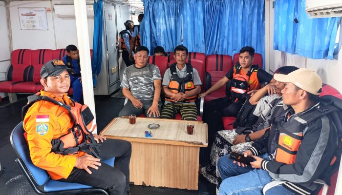 3 Pemancing Tenggelam Dihantam Ombak di Perairan Tapteng Ditemukan Selamat