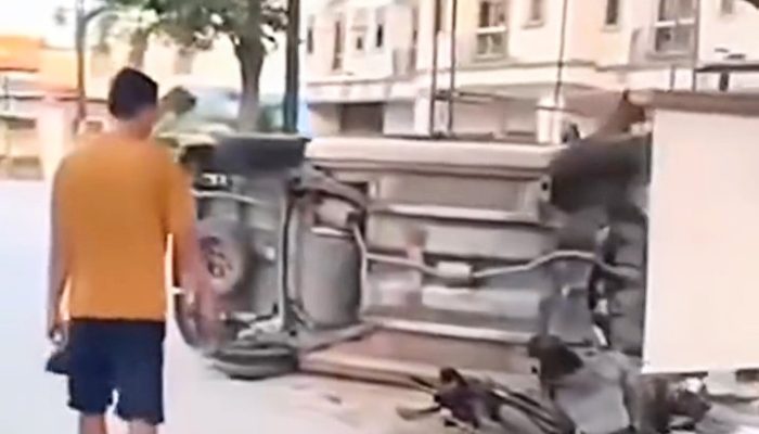 Tragis! Sekeluarga Tewas Ditabrak Mobil Baru Pulang Dugem Malam Tahun Baru