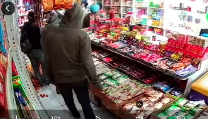 Diduga Geng Motor Jarah Toko Kelontong di Medan