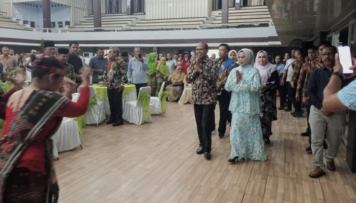 Rakyat Tapteng yang Menjemput Asa, Bukan Sugeng Riyanta