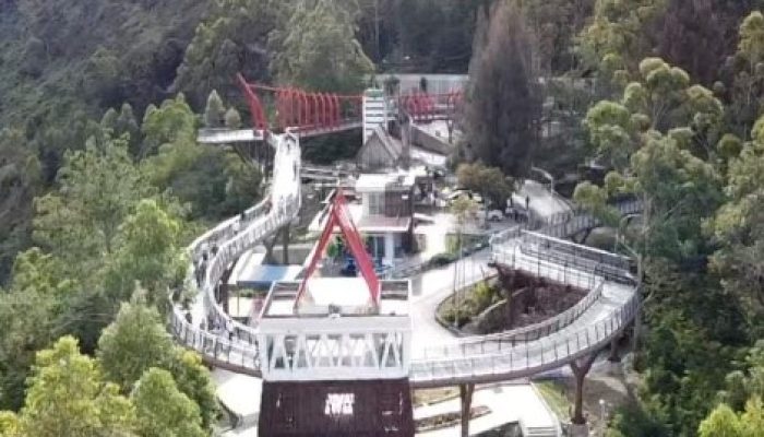 Destinasi Wisata Terbaik 2025! Kunjungi WFC Pangururan & Menara Pandang Tele