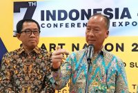Menteri Perindustrian Agus Gumiwang Kartasasmita (kanan). Foto: ANTARA/Muzdaffar Fauzan