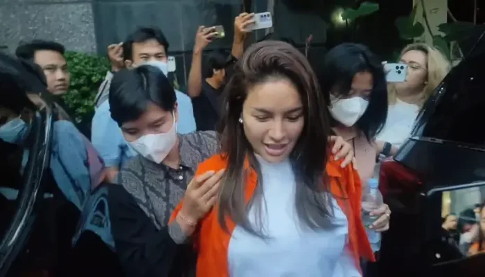 Lita Gading Sindir Nikita Mirzani Live Jualan dari Rutan: Apa Bedanya dengan di Luar?