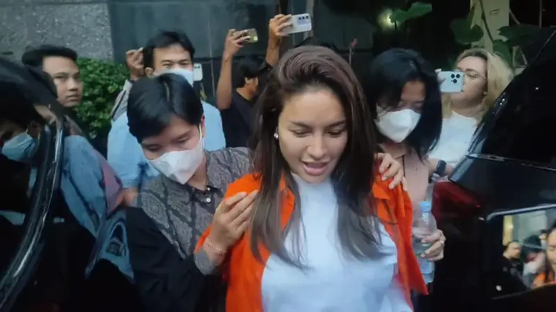 Nikita Mirzani di Polda Metro Jaya, Selasa (4/3/2025).