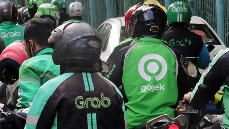 Prabowo minta driver ojek online mendapatkan THR dari perusahaan masing-masing. 
