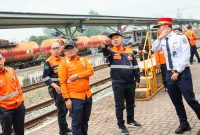 PT KAI Divre I Sumut menggelar inspeksi jalur Kereta Api (KA) untuk menjamin keselamatan dan layanan selama mudik Lebaran 2025. Foto: Dok.Humas PT KAI Sumut