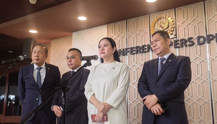 Mahasiswa Tolak RUU TNI, Puan Maharani: Tetap Tidak Boleh Berbisnis dan Berpolitik