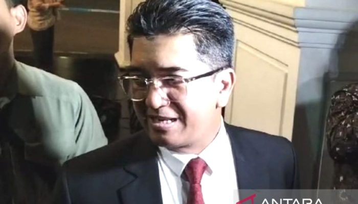 Disertasi Bahlil Batal Dicabut UI, Rektor: Kita Membina Bukan Membinasakan