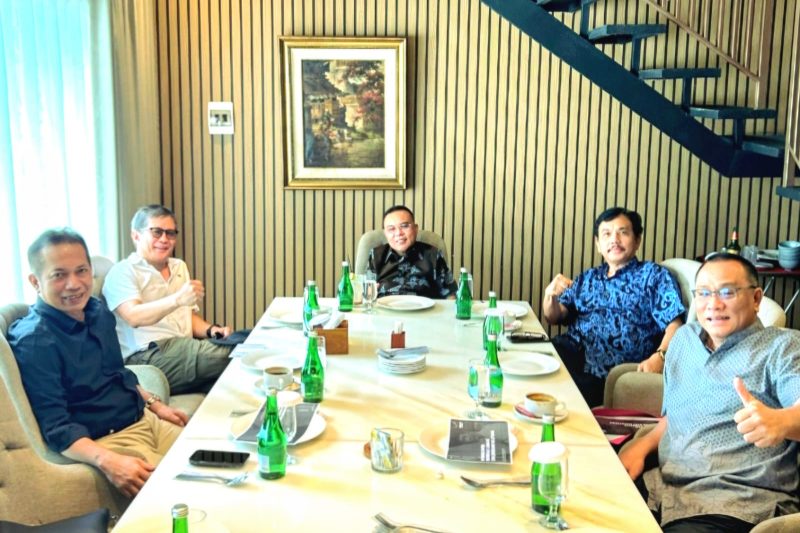 Pertemuan Sufmi Dasco Ahmad, Rocky Gerung, Dr Syahganda Nainggolan dan Jumhur Hidayat, Ferry Juliantono, dalam Hal Bi Halal.