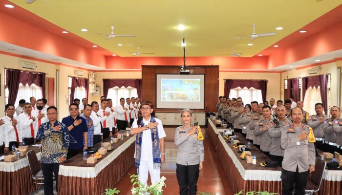 AKBP Sah Udur Sambut Kedatangan Anggota Komisi III Hinca IP Panjaitan