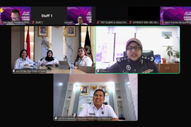 Rapat koordinasi virtual antara pemerintah Indonesia dengan Malaysia, Senin (21/4/2025). Foto: Antara/HO-Kemenko Kumham Imipas RI