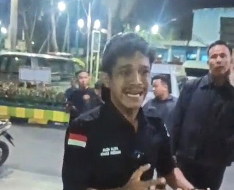 Kreator Konten Aleh saat terlibat keributan dengan perawat di RSUD Pirngadi Medan hingga berujung perseteruan dengan keluarga pasien. Foto: Tangkapan Layar